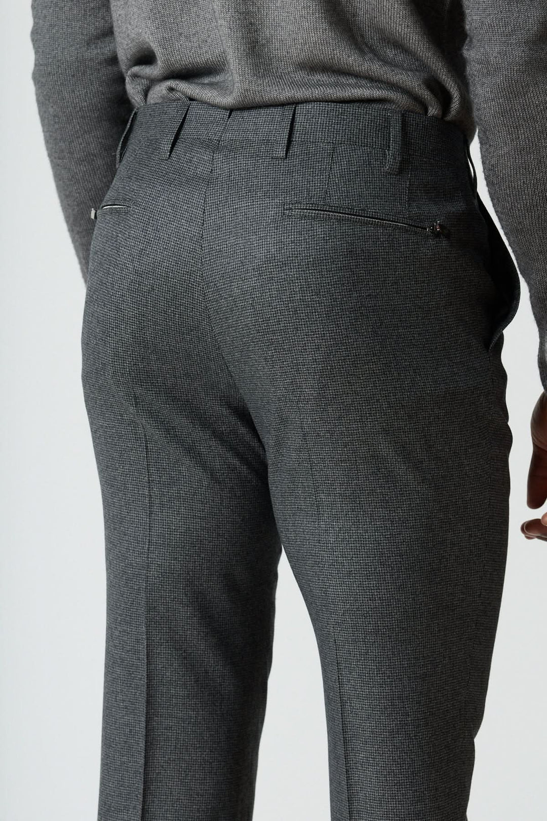 Pantalon habillé en laine à petits carreaux