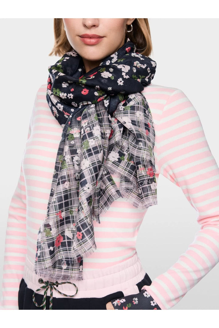 Écharpe florale en coton et soie vue de face pour femme Marc Cain
