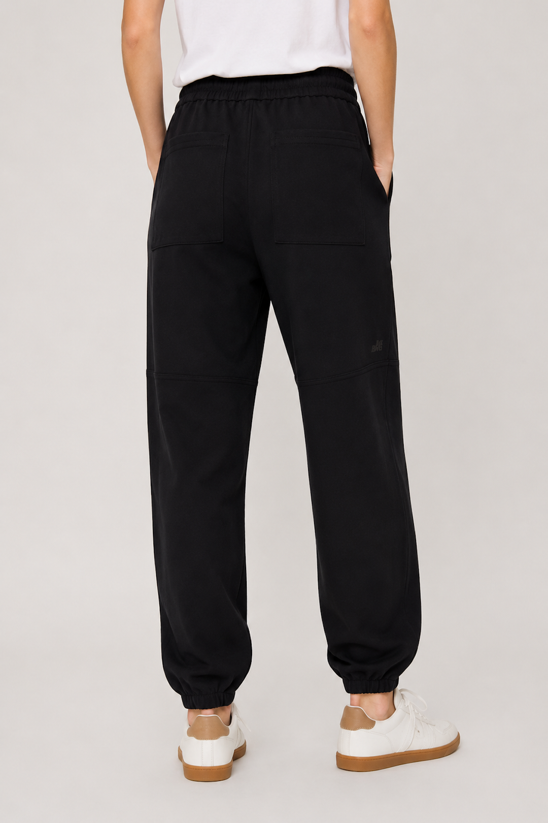 Jogger pants made of stretch fabric