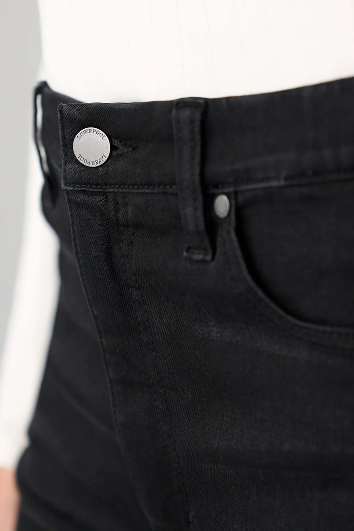 Vue arrière jean Liverpool pour femme bleu avec détails ceinture Valérie Simon