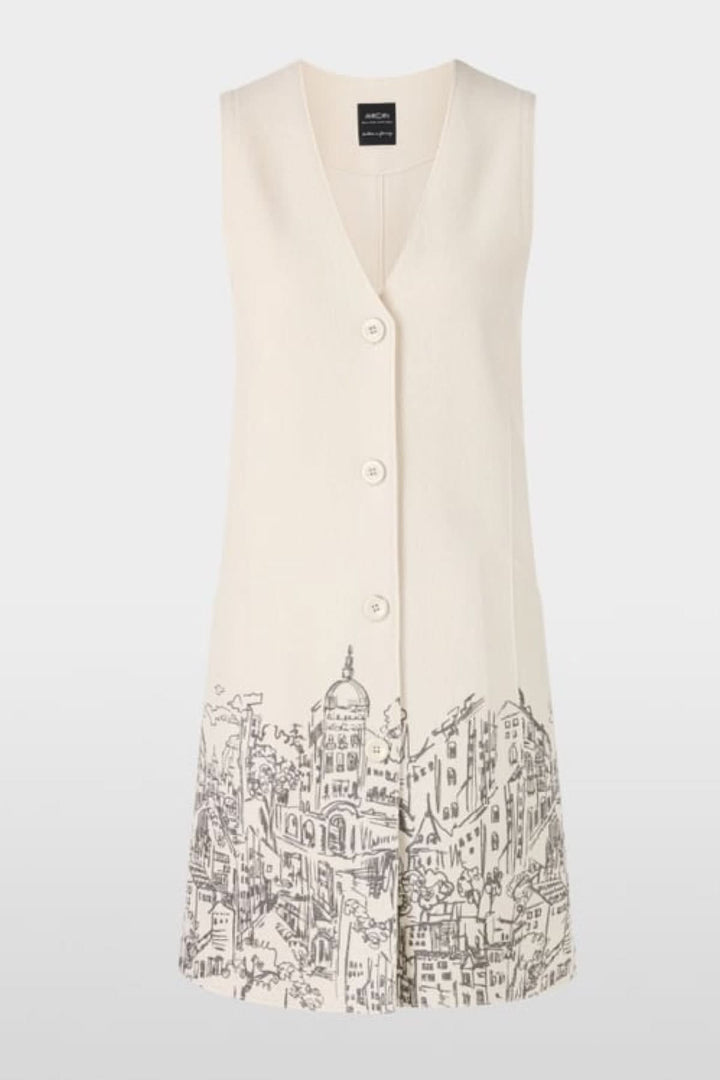 Robe en laine bouillie sans manches avec imprimé urbain sur le devant, tricotée et finie en Allemagne, aspect artistique, légèreté naturelle.