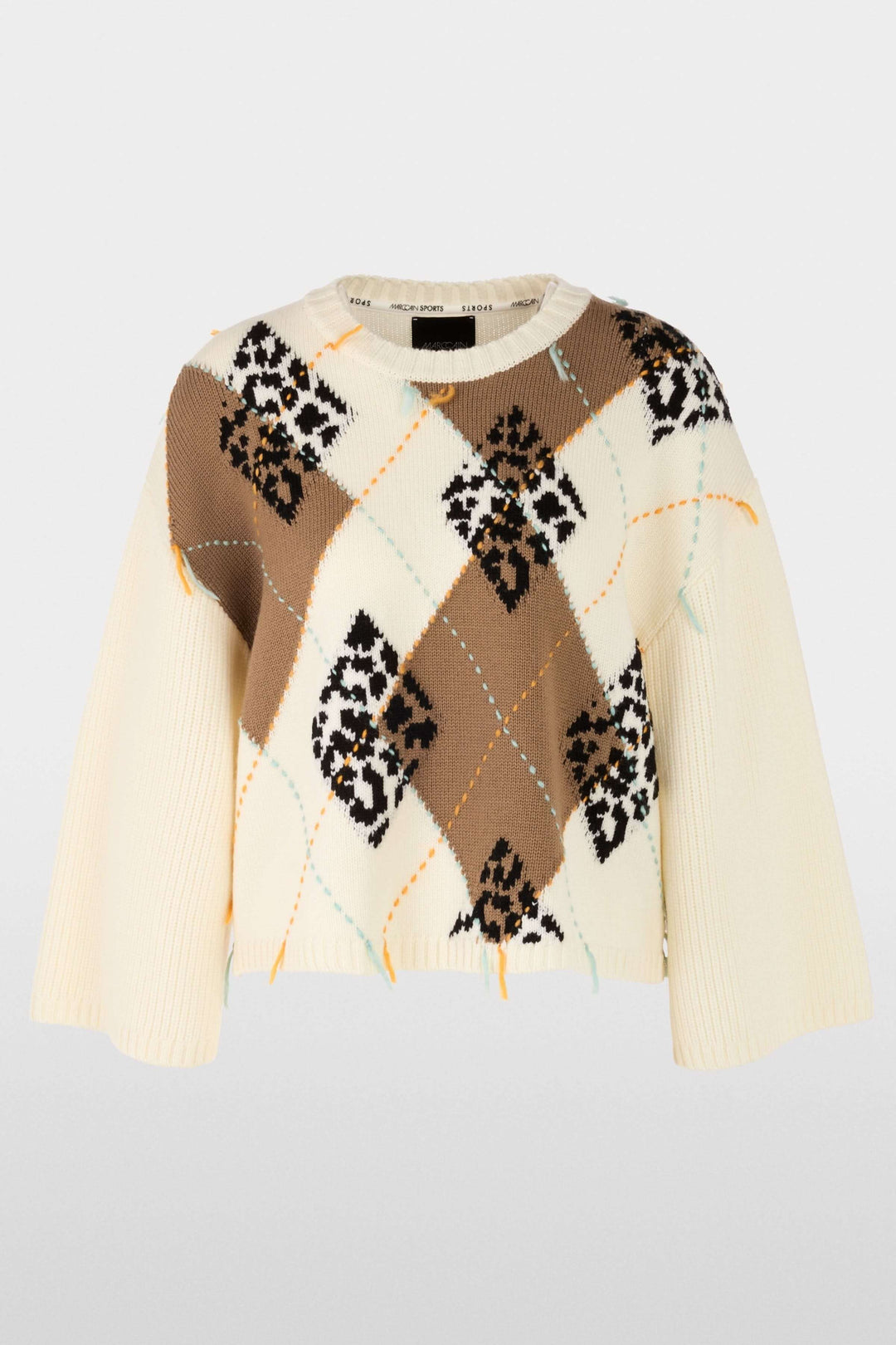 Chandail à motif losanges et accents léopard, élégant et moderne, idéal pour l'hiver avec détails texturés et coupe ample.