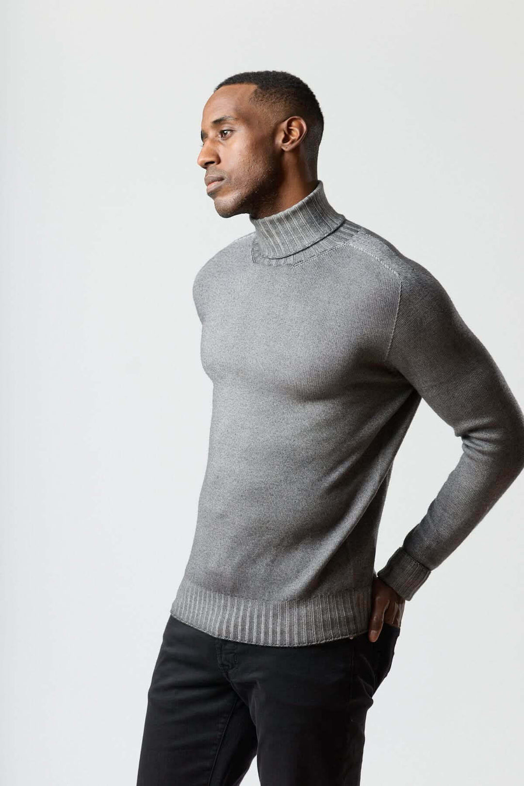 Chandail col roulé jauge fine