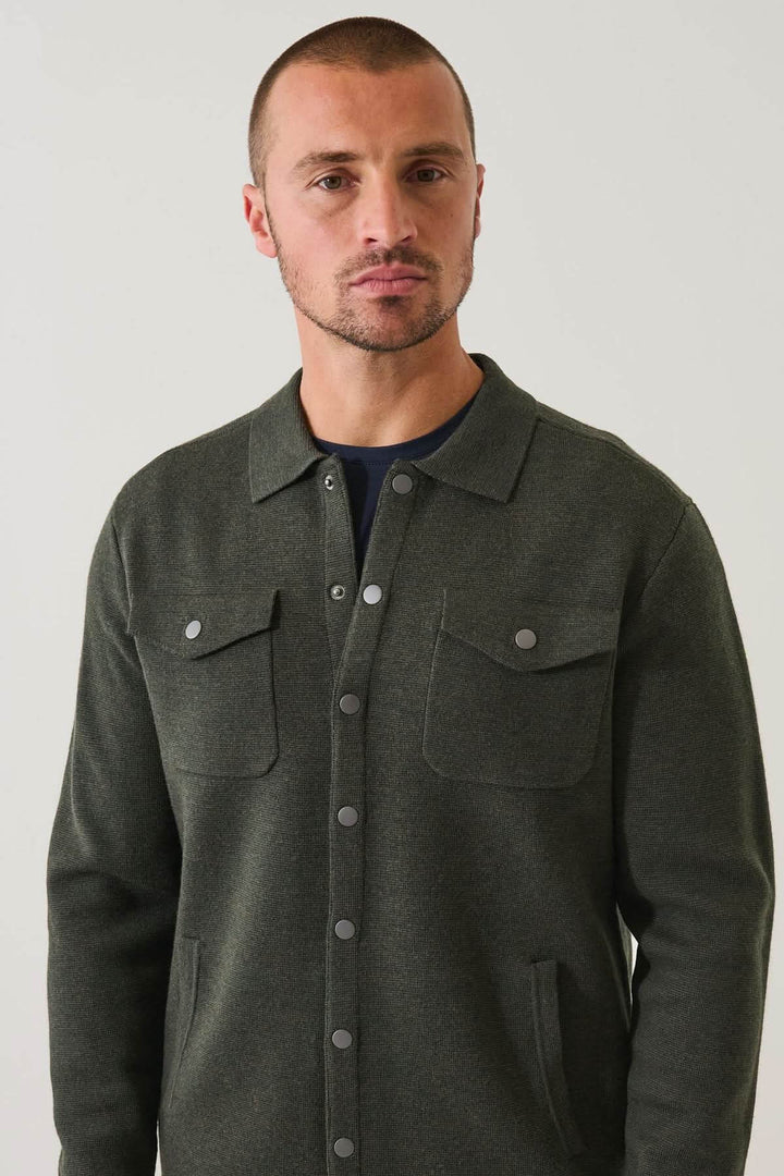 Surchemise en laine mérinos extra-fine à boutons-pression