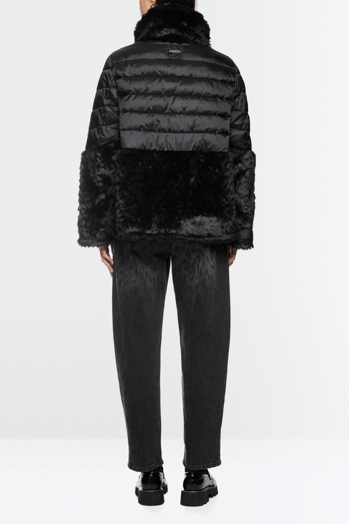 Veste matelassée avec fausse fourrure