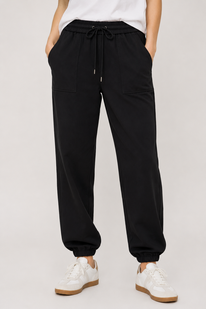 Jogger pants made of stretch fabric