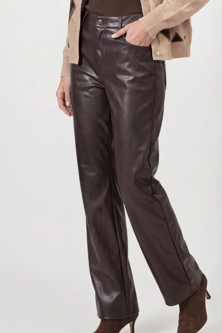 Pantalon à jambe large en similicuir noir vue de face pour femme Monari