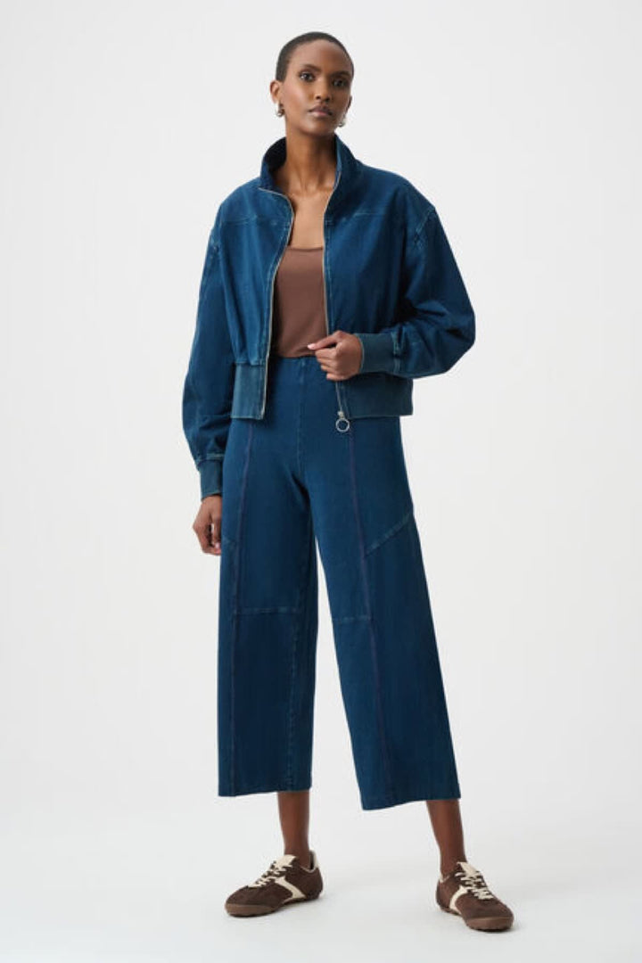 Vue de côté pantalon large Joseph Ribkoff noir pour femme avec ourlet écourté - Valérie Simon