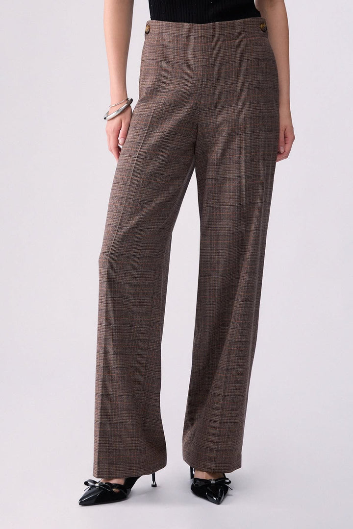 Pantalon habillé à jambe large vue de face pour femme liujo