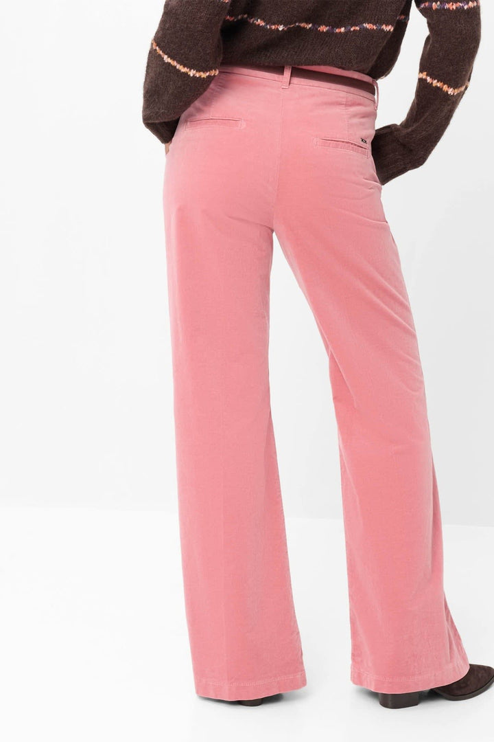 Front view of MAINE women&