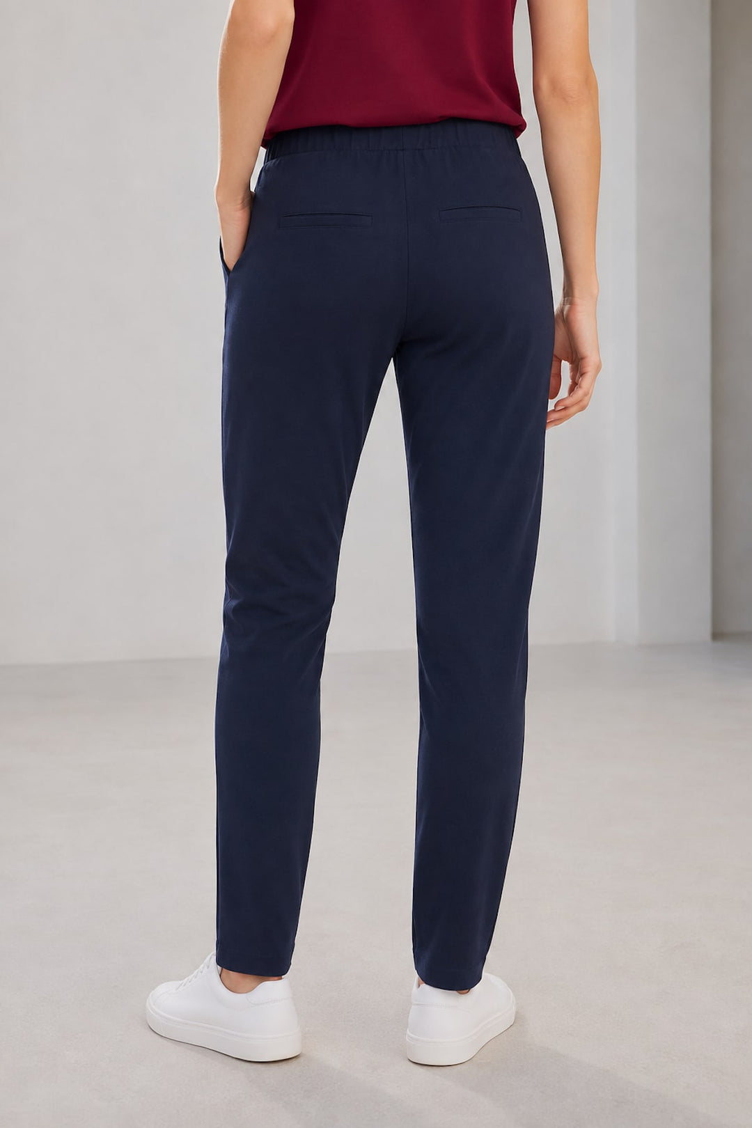 Prisley joggers in Fit, tapered from the front, for women, Kennys