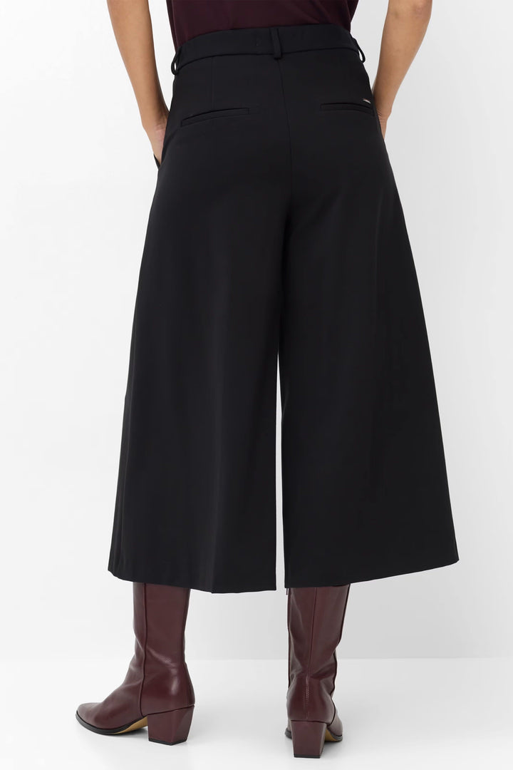 Pantalon Melli écourté à jambe très large vue de face pour femme Brax