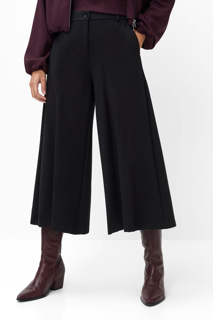 Pantalon Melli écourté à jambe très large vue de face pour femme Brax