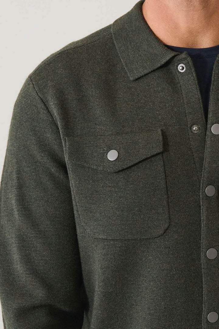 Surchemise en laine mérinos extra-fine à boutons-pression