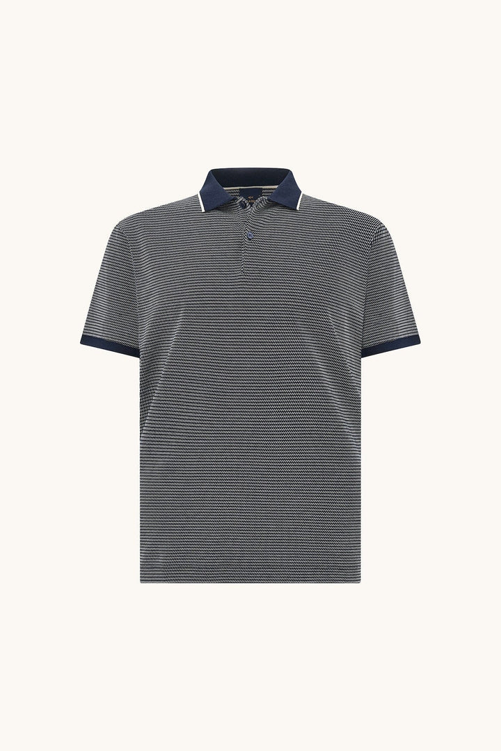 Close-up of the Paul and Shark geometric polo shirt for men in white and blue with a textured pattern - Valérie Simon