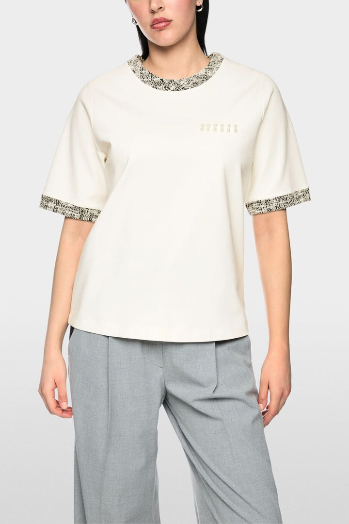 T-shirt avec détails bouclés et perles