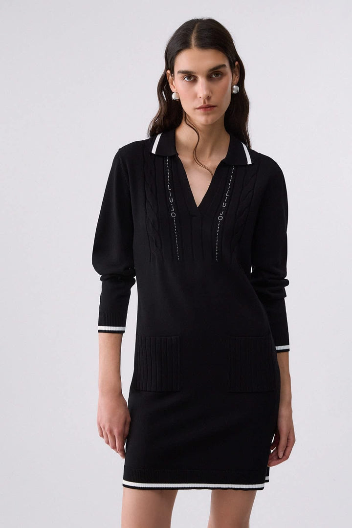 Robe courte en tricot style polo vue de face pour femme liujo