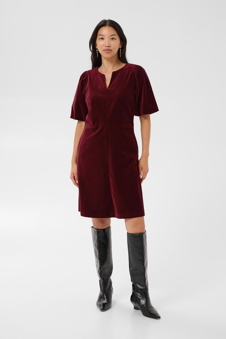 Robe Daiva en velours vue de face pour femme Part Two