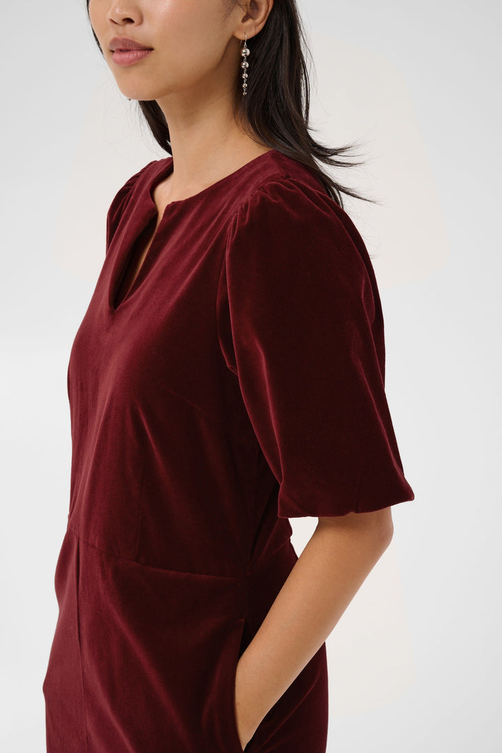 Robe Daiva en velours pour femme Part Two