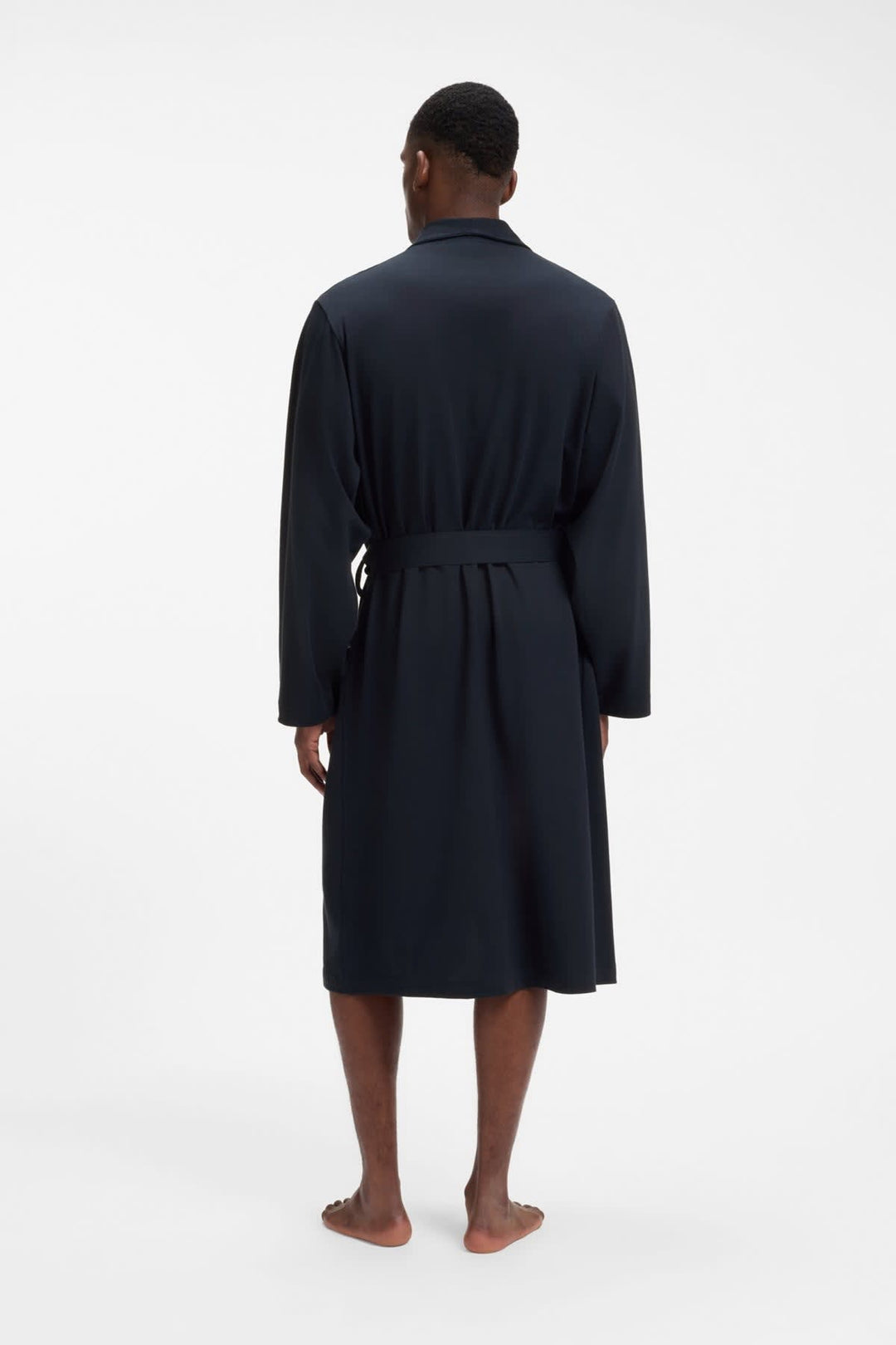Robe de chambre à col châle et ceinture vue de face pour homme Hugo Boss