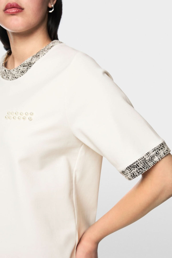 T-shirt avec détails bouclés et perles
