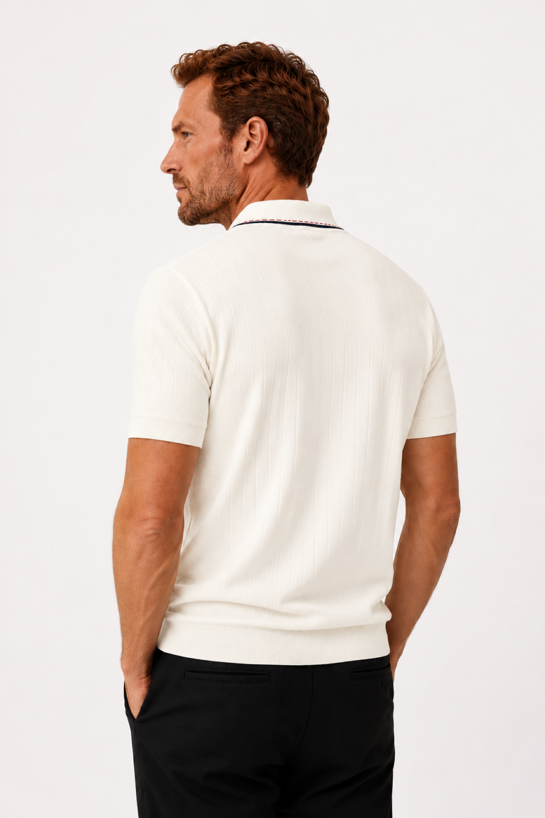 Polo texturé avec détail au col