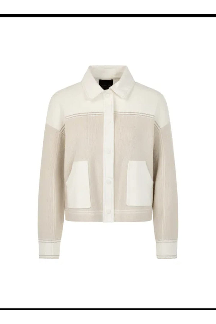 Vue de côté surchemise texturée Marc Cain femme beige avec boutons visibles - Valérie Simon