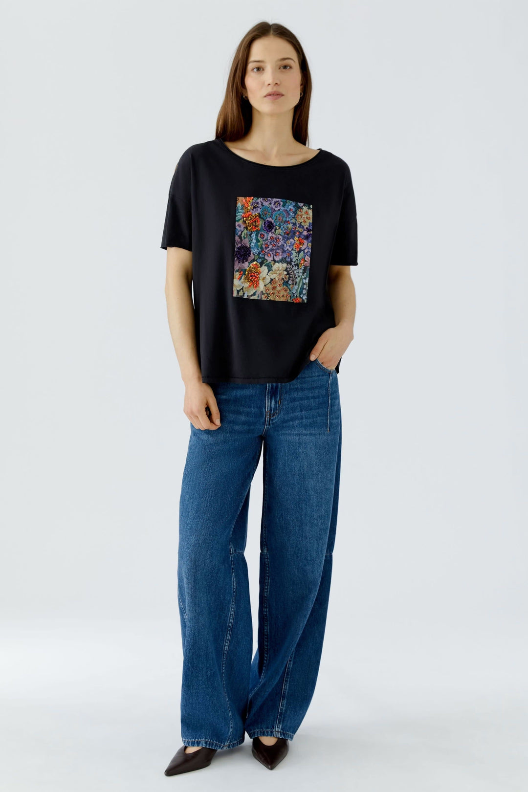 Vue frontale T-shirt floral brodé rose pour femme Oui - Valérie Simon