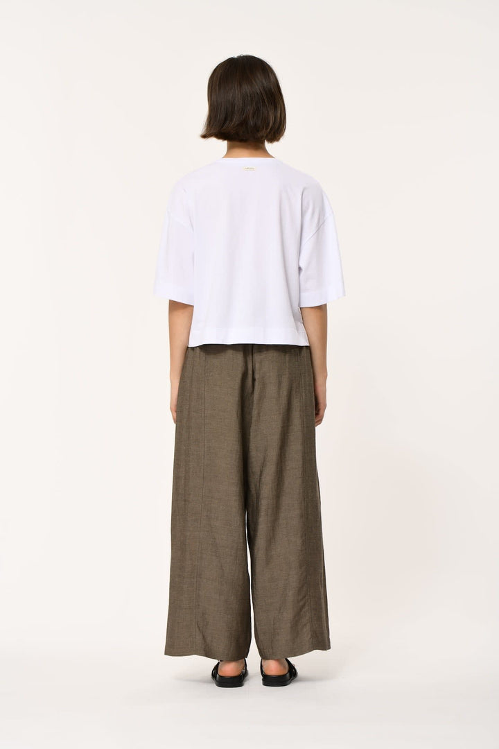 Vue avant t-shirt ample manches courtes blanc Humility pour femme - Valérie Simon