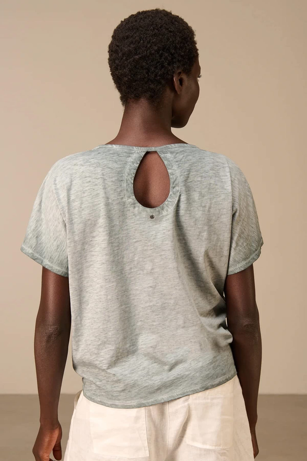 Vue de face t-shirt noué à manches courtes Nile bleu femme - Valérie Simon