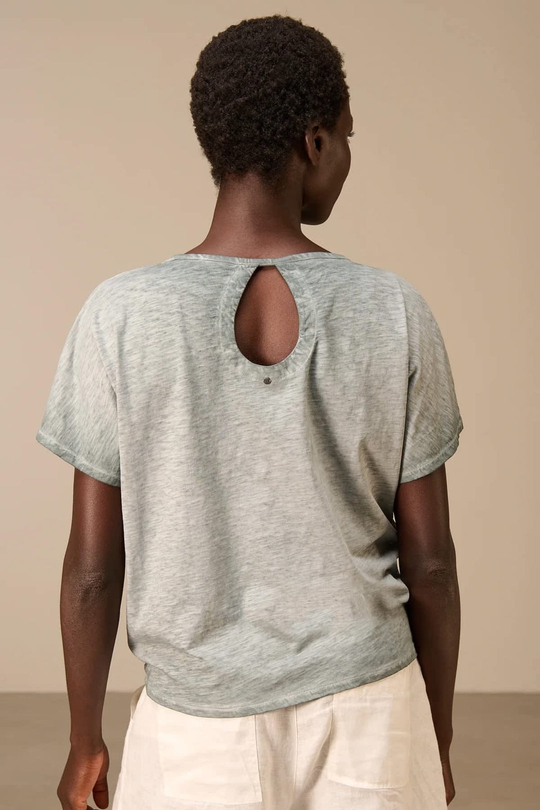 Vue de face t-shirt noué à manches courtes Nile bleu femme - Valérie Simon