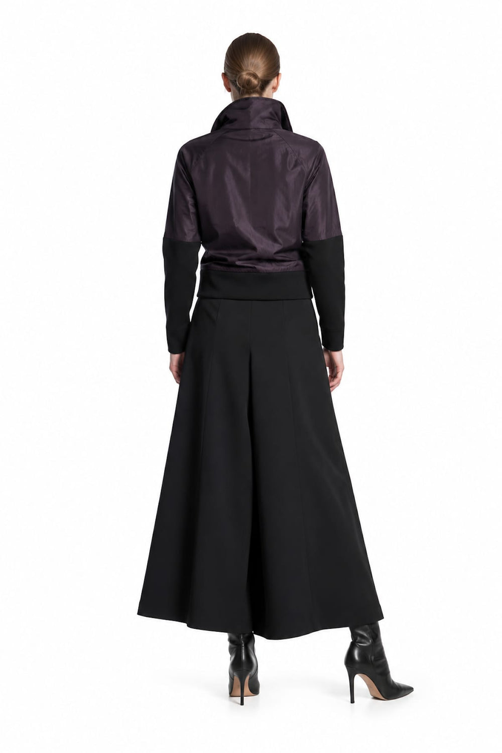 Xenia women's Bire short jacket with stand-up collar and contrasting panels, front view