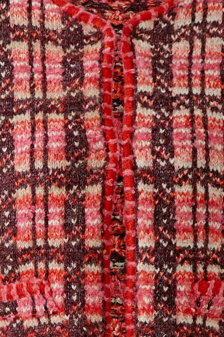 Veste courte en tricot à carreaux vue de face pour femme Oui