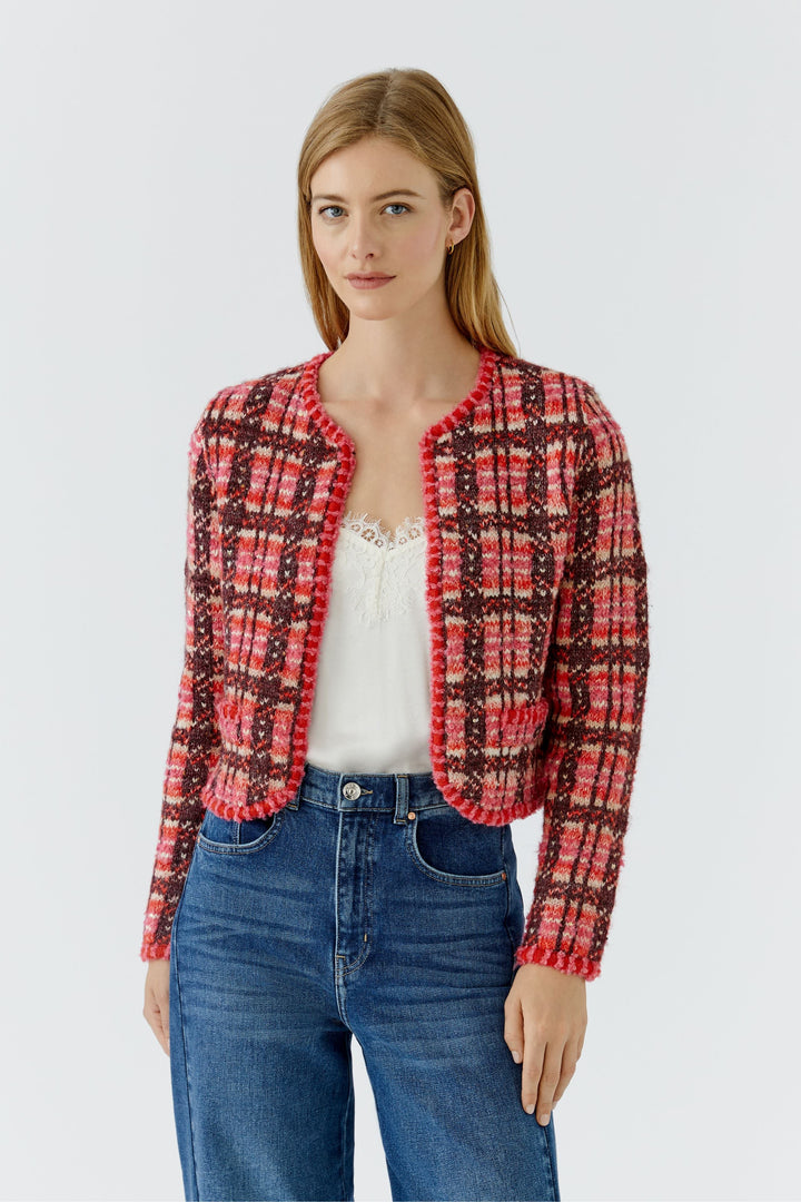 Veste courte en tricot à carreaux vue de face pour femme Oui