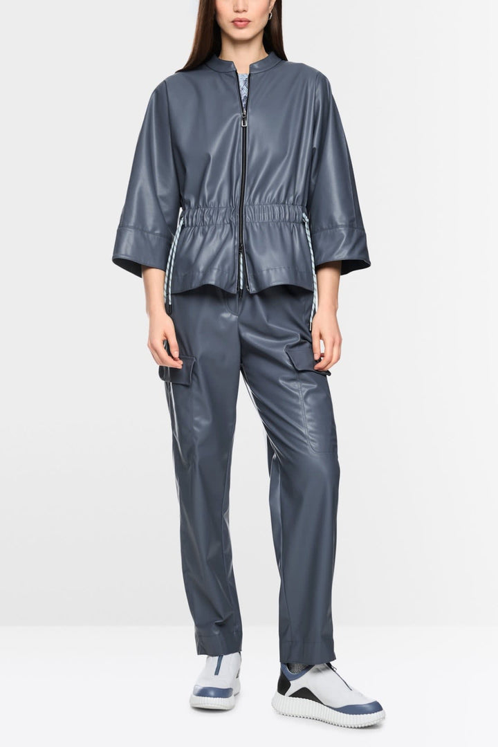 Vue arrière veste en similicuir noire Marc Cain pour femme - détail poches Valérie Simon