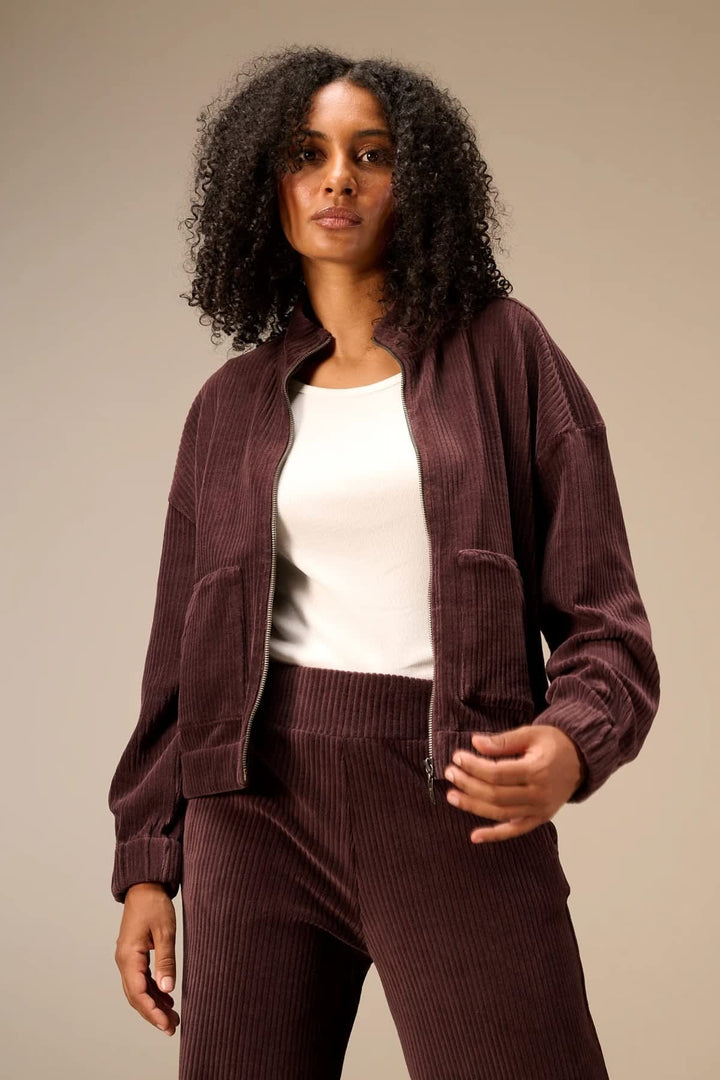 Nile women&