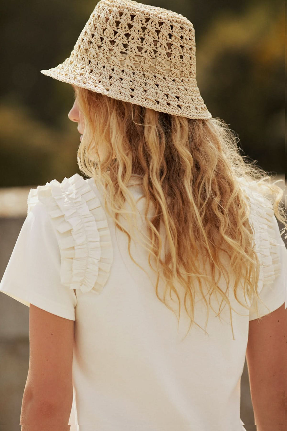 Vue de côté du chapeau crochet ajouré Beinta pour femme Part Two - Valérie Simon