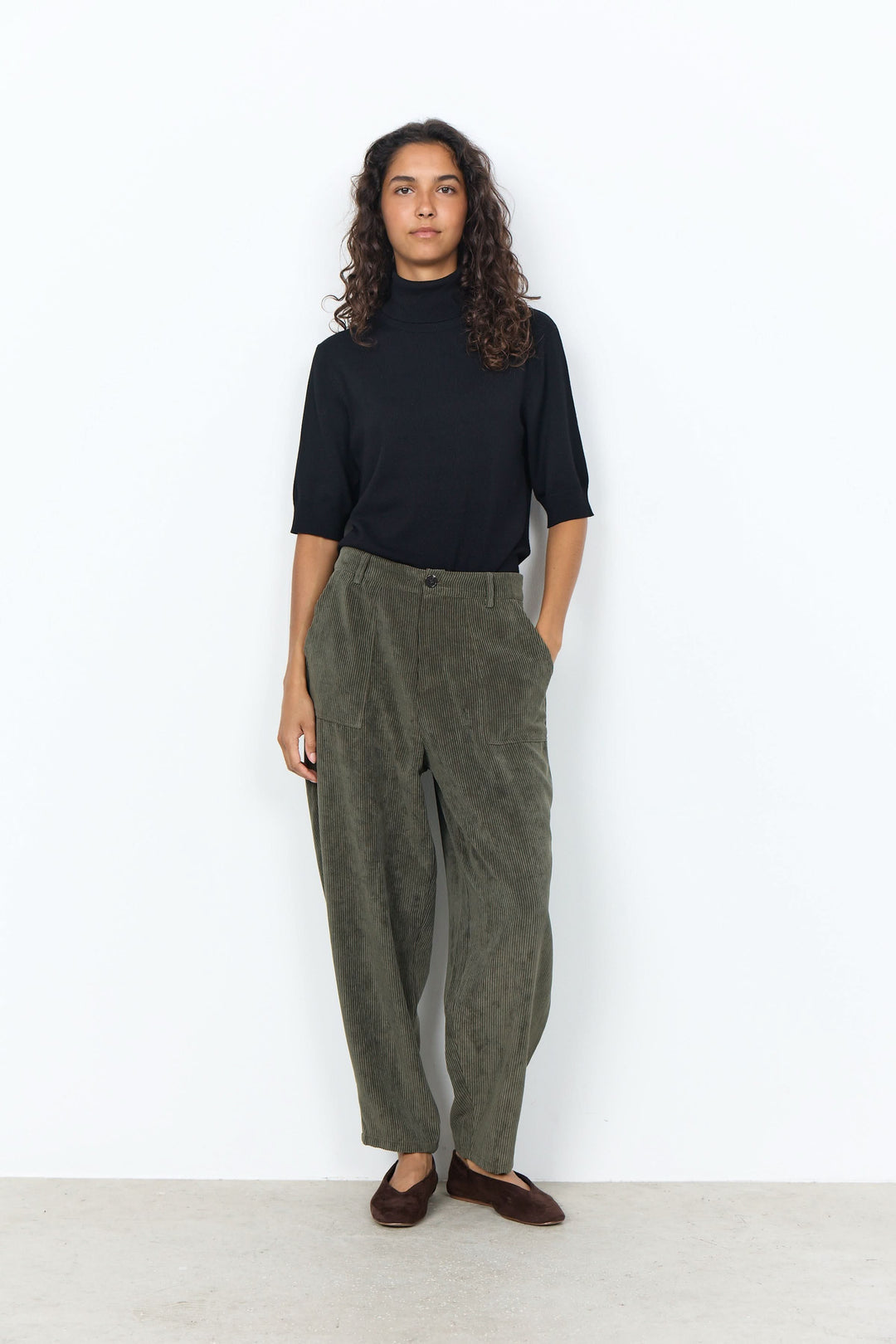 Pantalon Bindi en velours côtelé à coupe décontractée