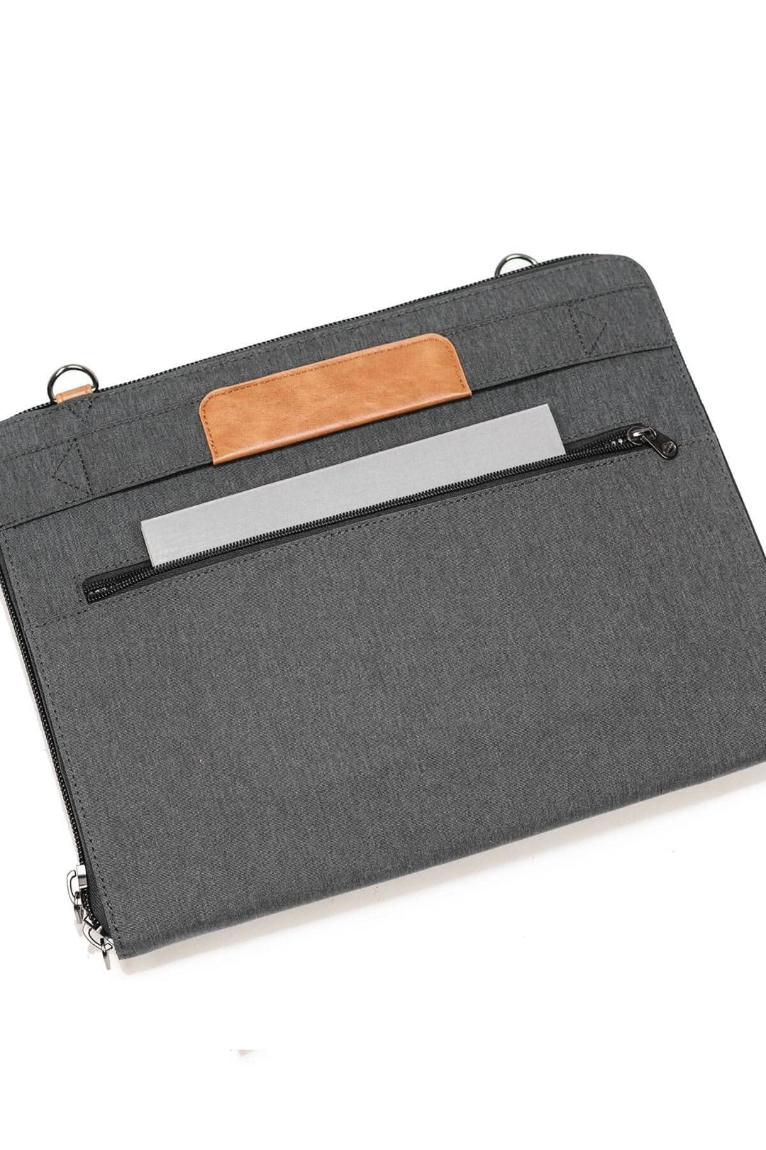 Sac messager accordéon Wellington 10L avec poche zippée et design élégant.